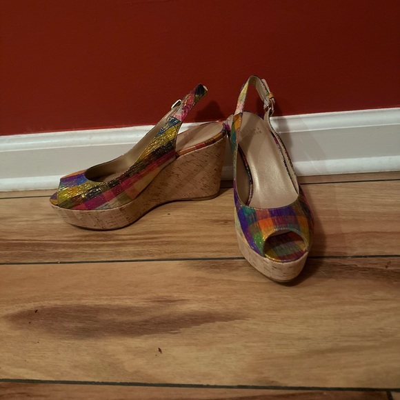 Stuart Weitzman multi colored wedge. New without tags.  Never worn. - Picture 3 of 6